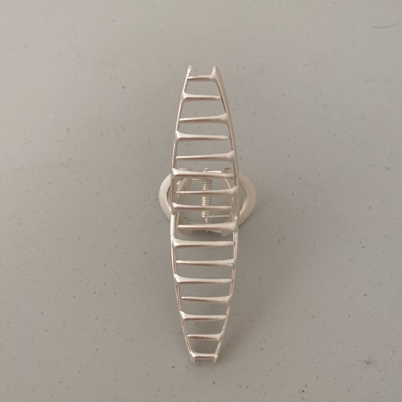 Large Silver Metal Hair Clip - Picture 3 of 5